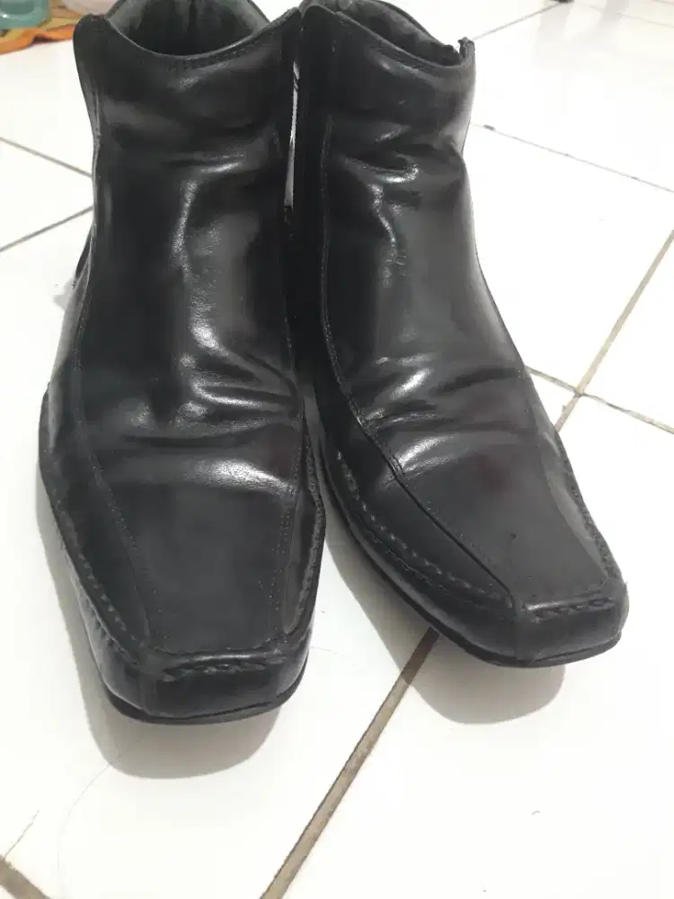 Sepatu Kulit Boots branded Gino Mariani Original Size 41 Hitam