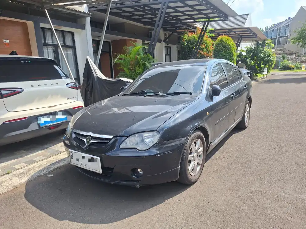 Proton Gen2 2010 Bensin