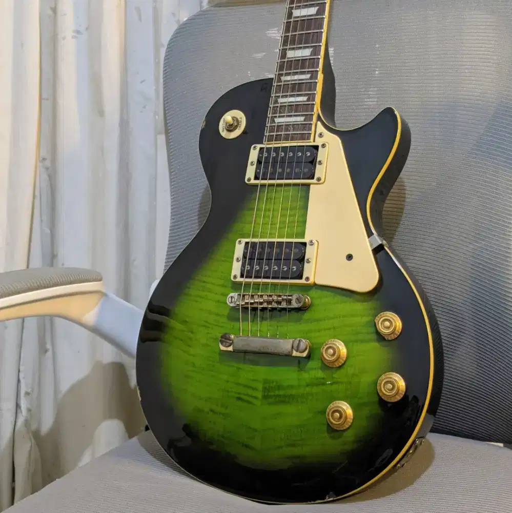 Les Paul Standard model Falcon American Design, Made in Korea 2011