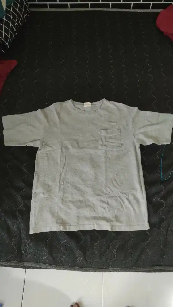 Kaos Trifthing pria
