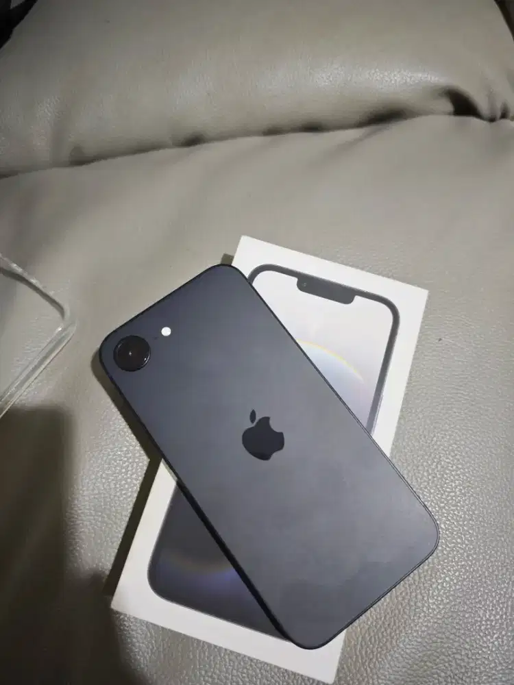 iphone 16E inter becuk