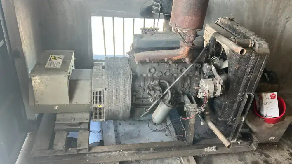 Jual disini aja genset dan Ac rusak nya