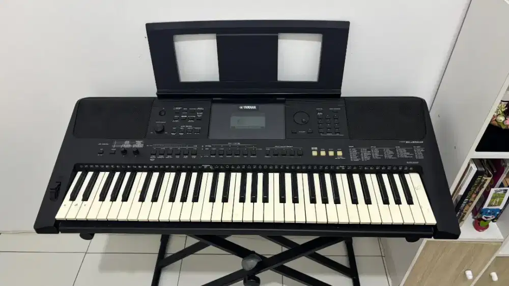 Keyboard yamaha psr e453