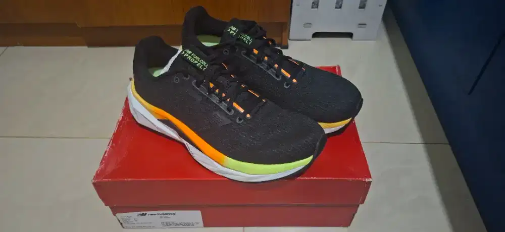 New Balance Propel V5