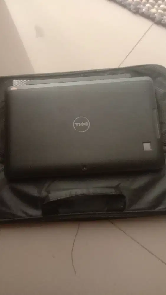 Jual Laptop DELL Ram 8/128gb Bagus'