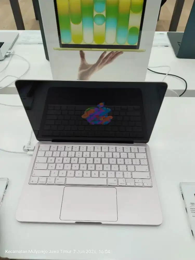 MacBook Neo 256GB apple