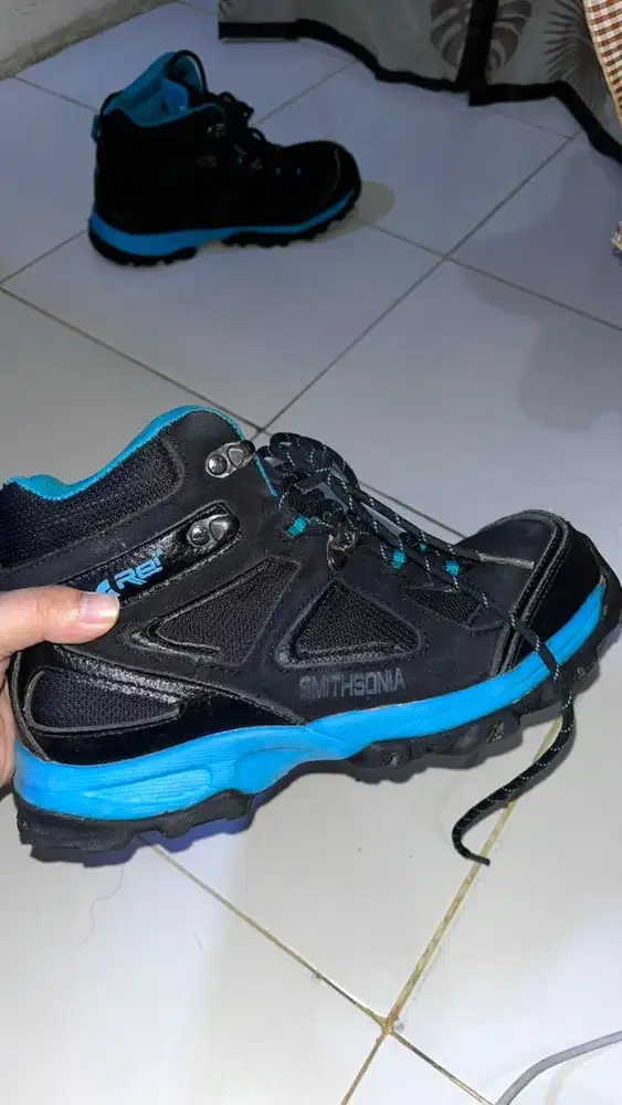 Sepatu hiking wanita A*r€!
