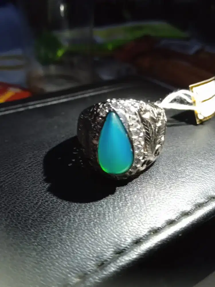 Akik Bacan Giwang