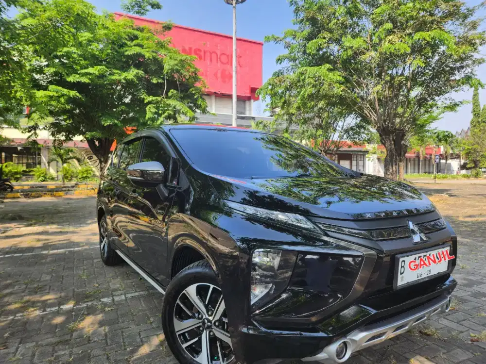 Xpander Ultimate AT 2018 Hitam