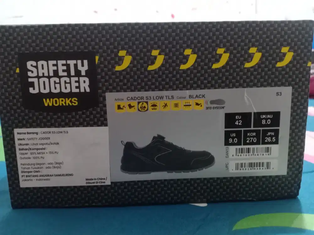 Sell Safety Joger Shoes Size 42