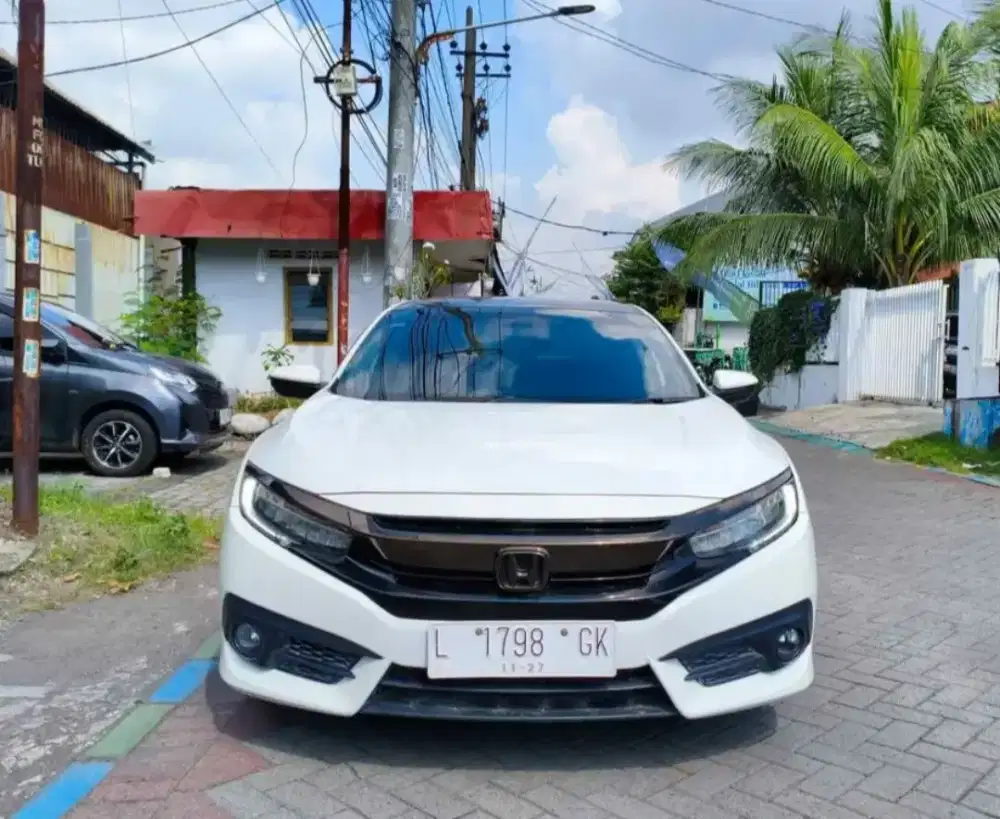 CIVIC 1.5 TURBO ES AT * PROMO