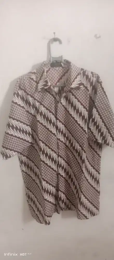 Kemeja batik lengan pendek