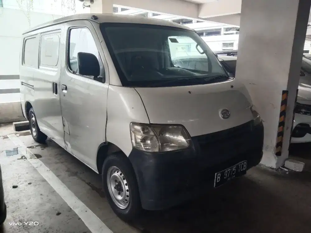 Grandmax blinvan ac