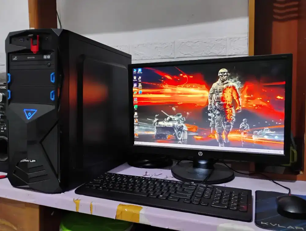 Pc gaming roblox / intel gen 4 + ram 8gb + monitor 21 inch siap pakai