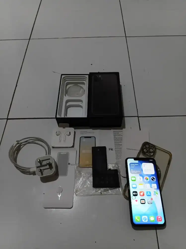 IPHONE 11 PROMAX 512 INTER