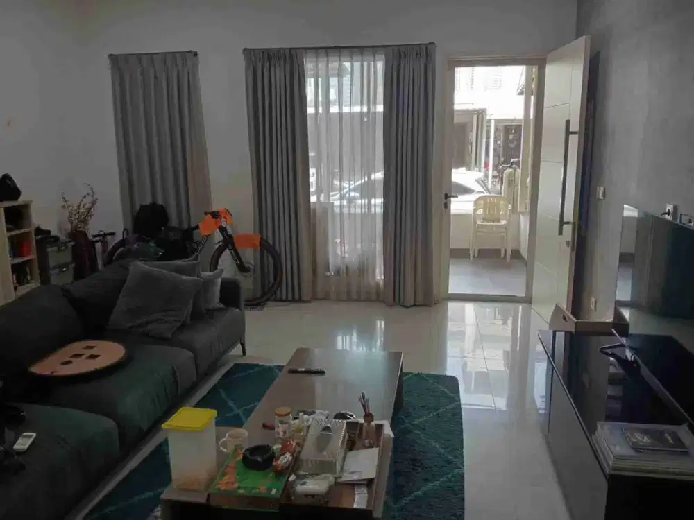 Di Jual Rumah Golf lake