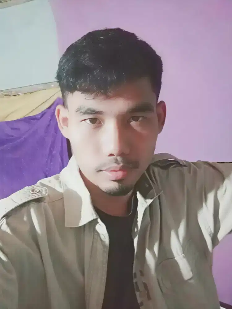 Laki² 25th Sedang Cari Kerja