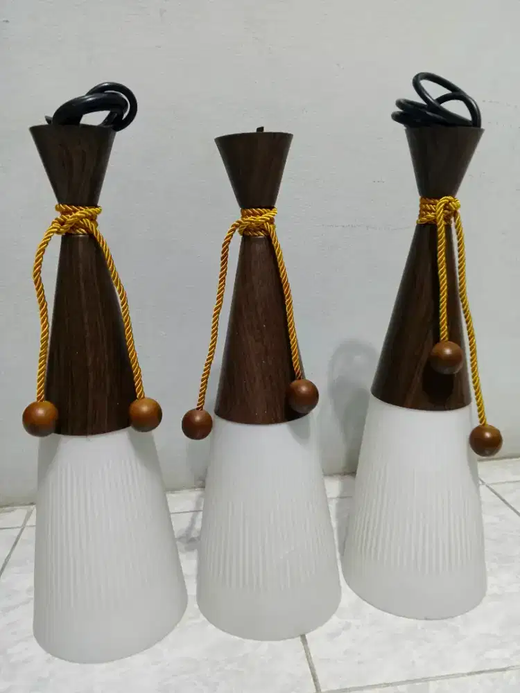 Lampu Gantung Kayu Minimalis
