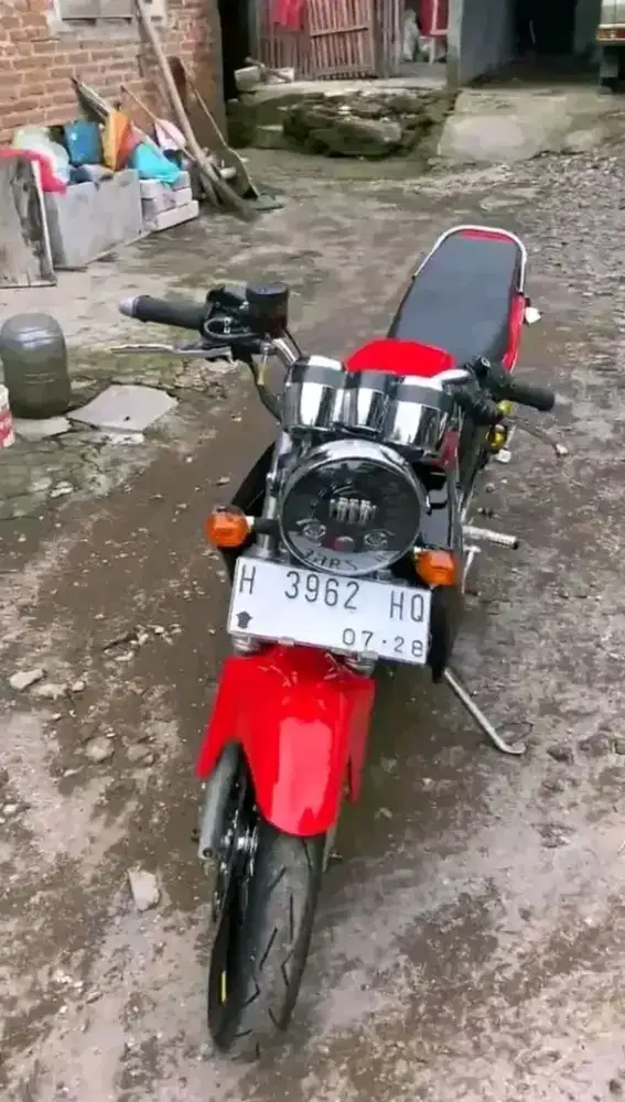 Kawasaki ninja Ss asli warnah merah THN 2013