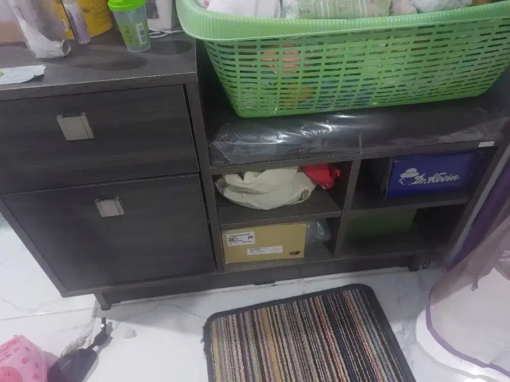 Rak sepatu unik