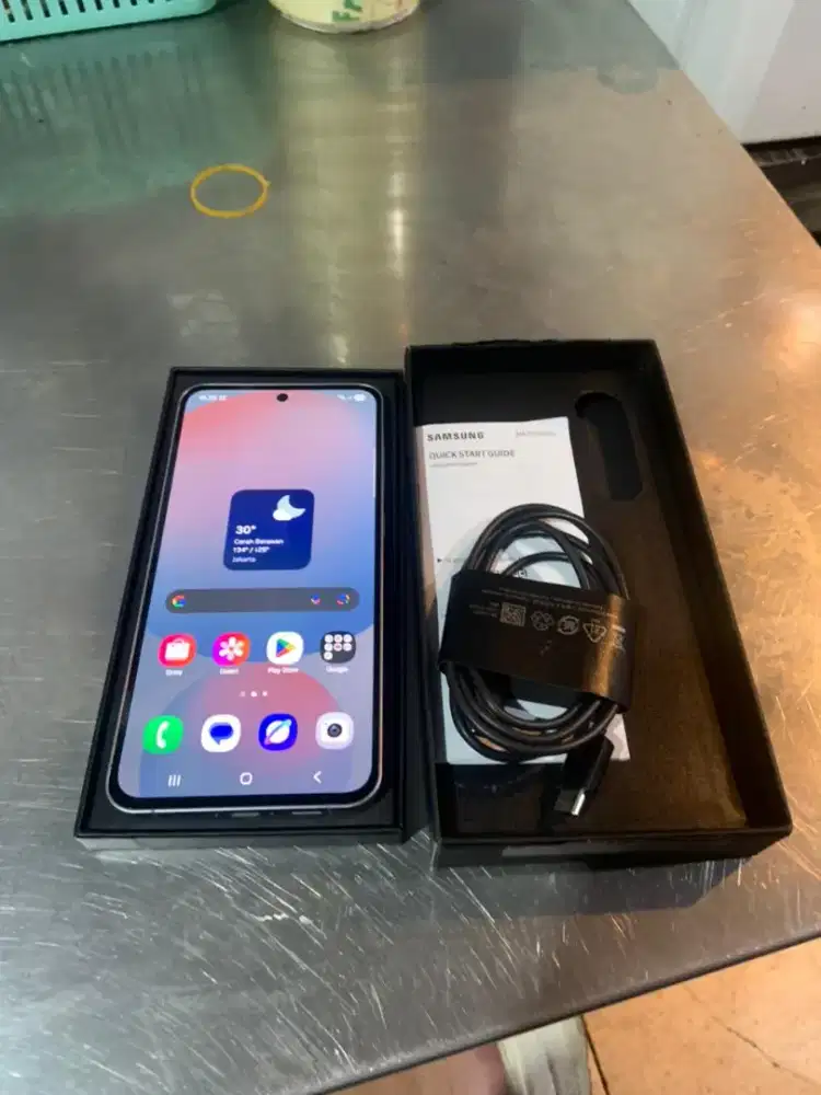 Samsung S24 FE 8/256 SEIN