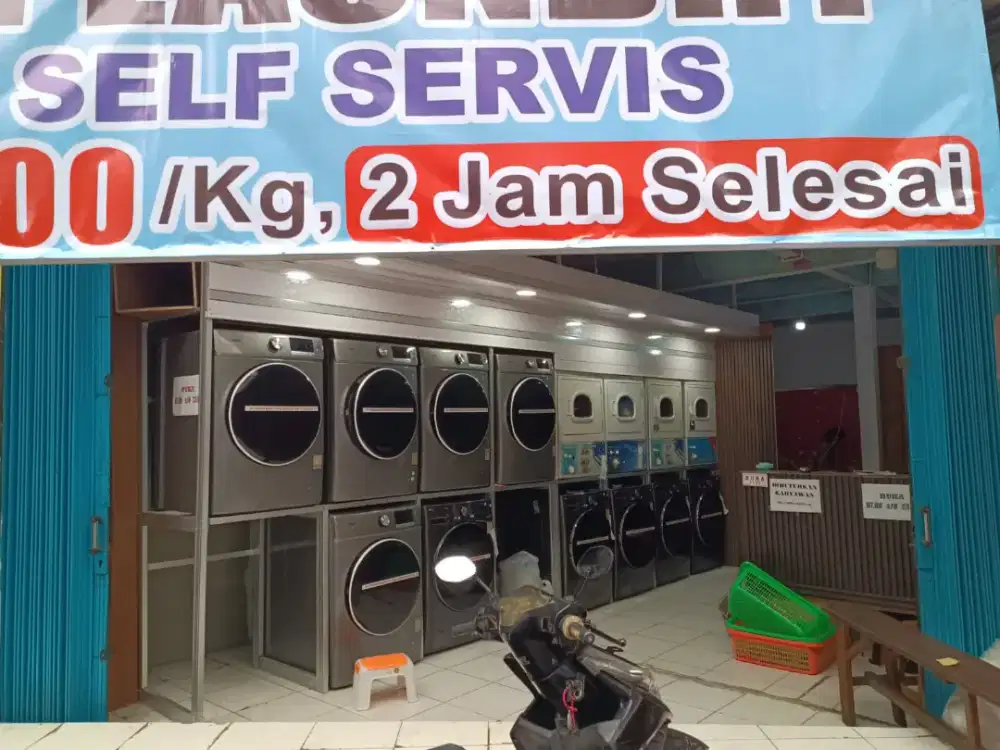 LAUNDRY dicari/dibutuhkan khusus tukang setrika