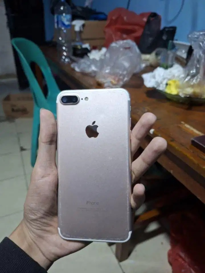 Jual Iphone 7+ 128
