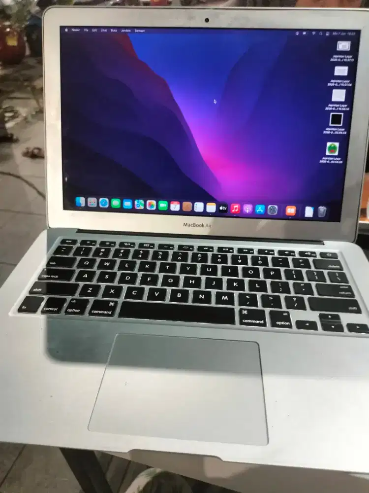 Macbook air 2015 core i5 8/128