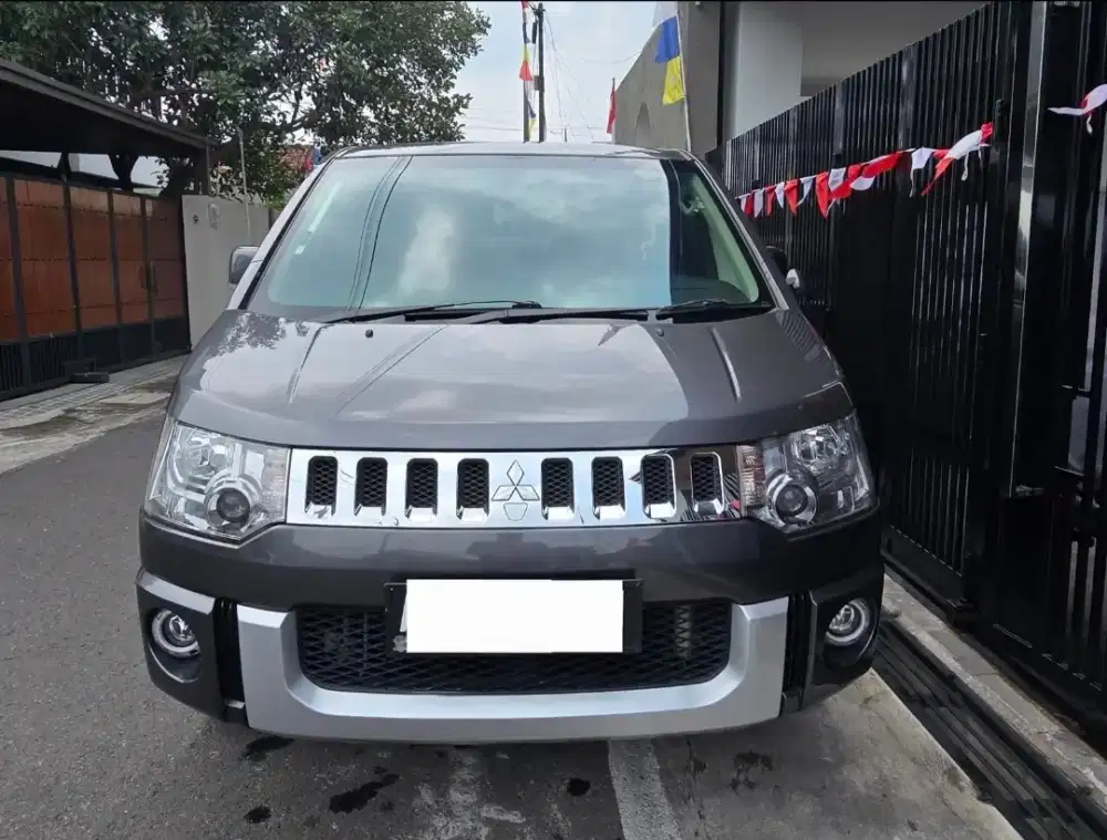 Mitsubishi Delica 2.0