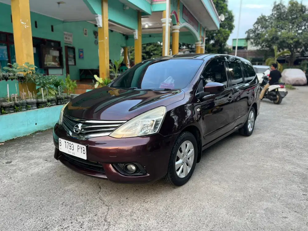 Nissan Grand livina 2015 Bensin