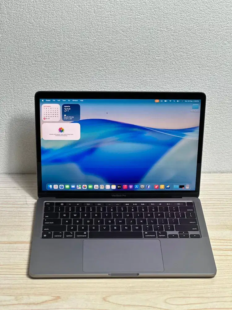 MacBook Pro 13 Retina 2020 A2289 Core i7 RAM 16GB SSD 256GB Touch Bar