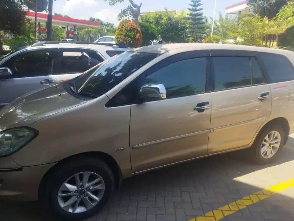 Kijang Inova Tahun 2005