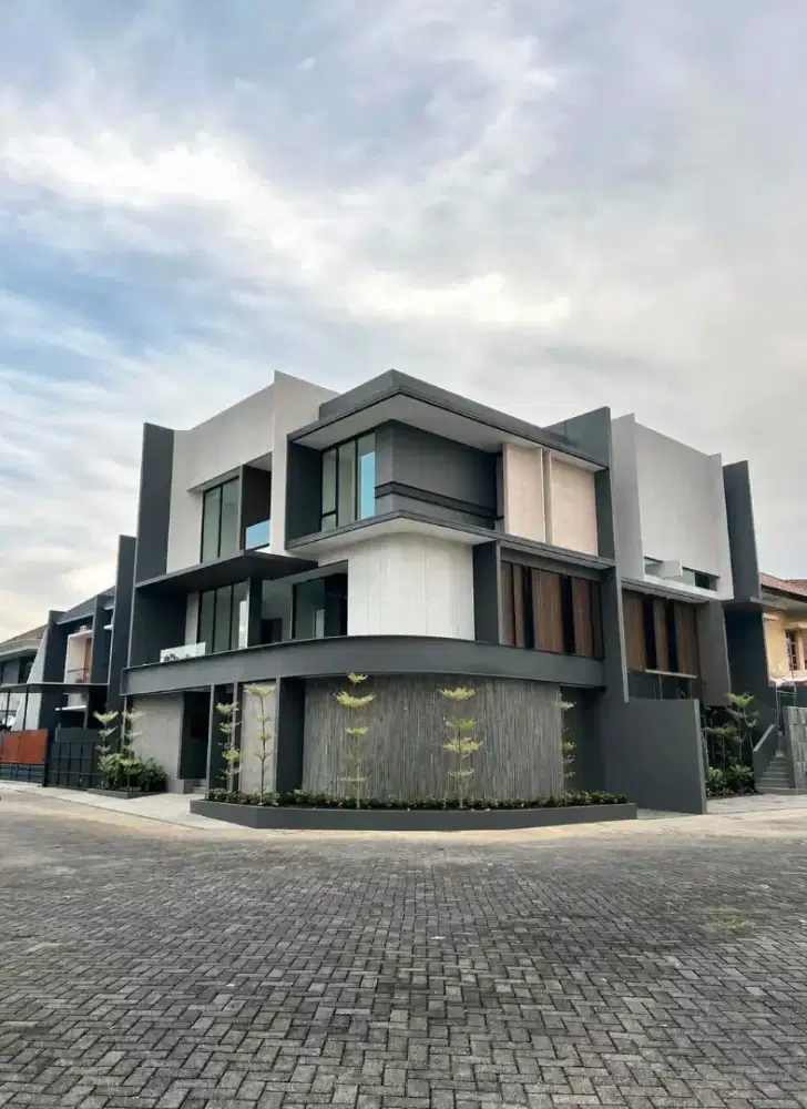 Row Jalan 5 Mobil‼️Rumah Hook Cantik Manyar Surabaya