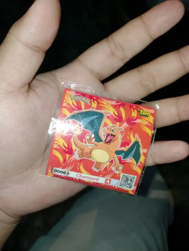 Kartu pokemon taro charizard