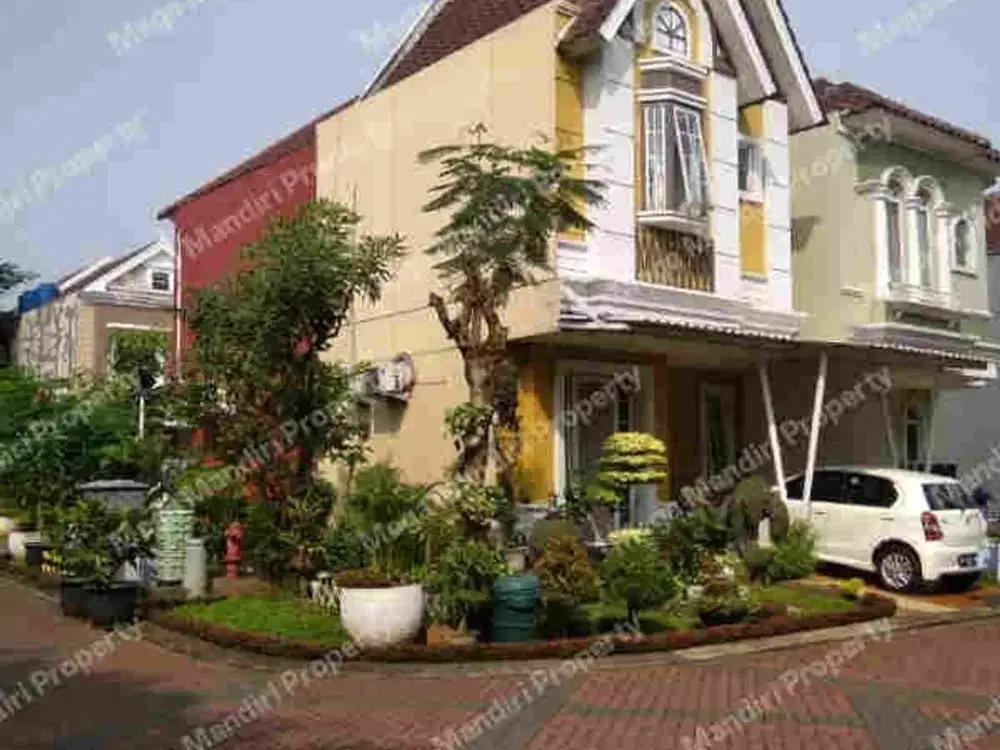 Rumah Dua Lantai Siap Huni