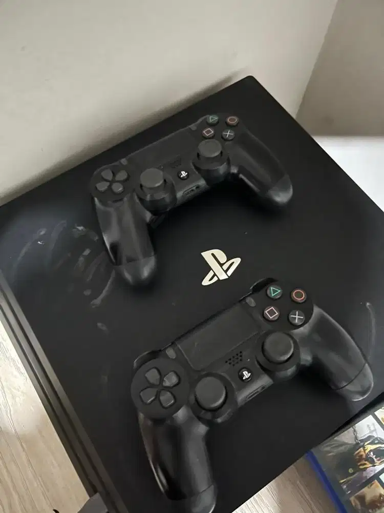 Dijual PS 4 1TB