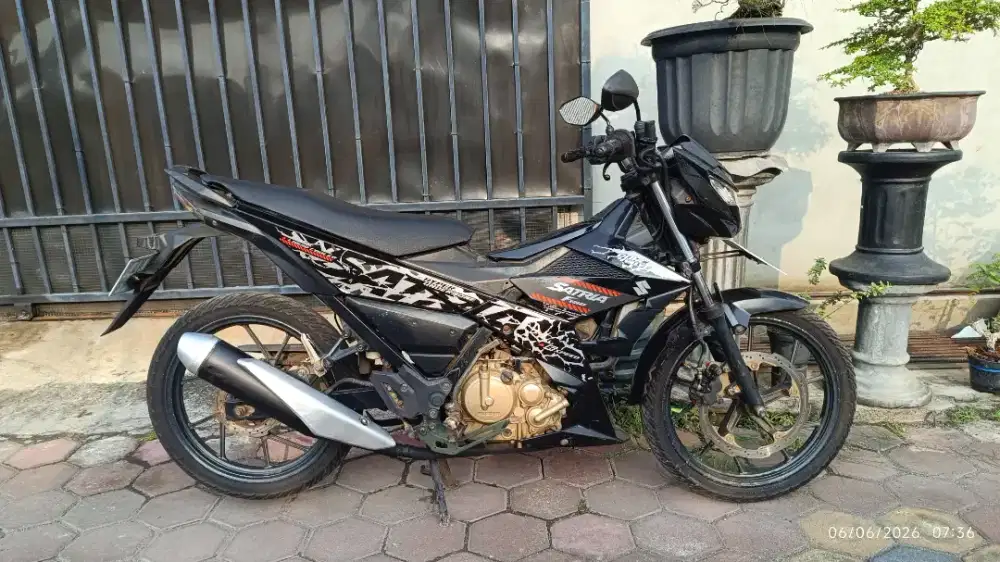 Satria Fu Fi injeksi 2017/2018 plat B mesin bagus