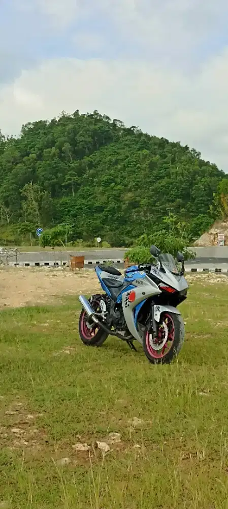 Yamaha R25 ABS 2015