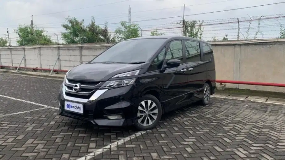 TDP 15 JT Nissan Serena 2.0 Highway Star Bensin-AT Hitam 2022