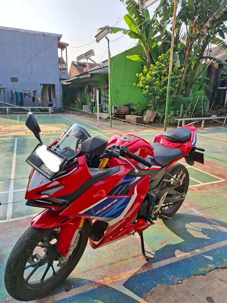 HONDA CBR 150 CC TAHUN 2023, TIPE TERTINGGI