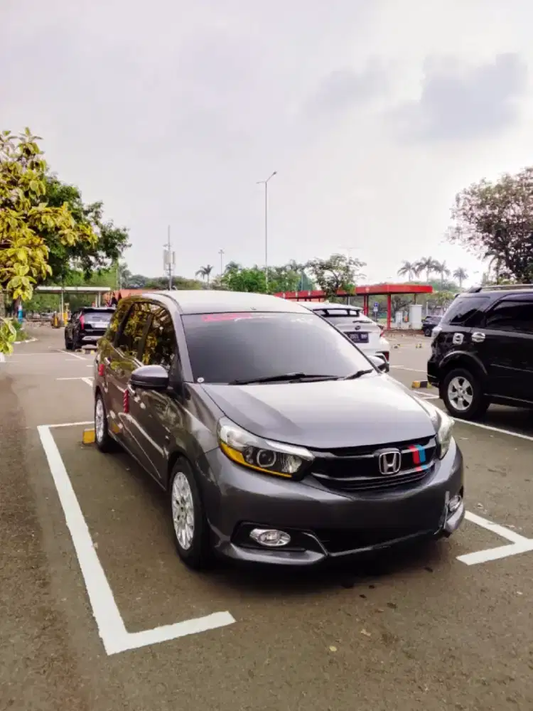 Mobilio Gray 2018