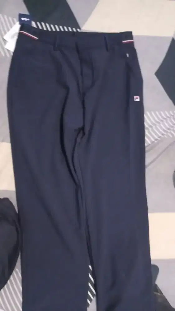 celana chino Fila
