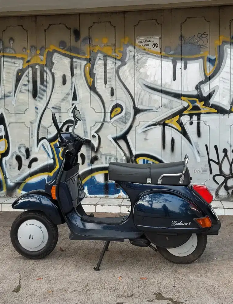 Vespa Exclusive 2 Tahun 2000