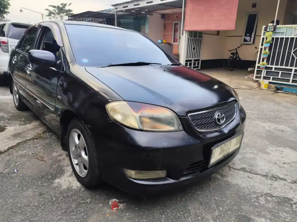Vios E 2004 MT 45 JT nego kalem