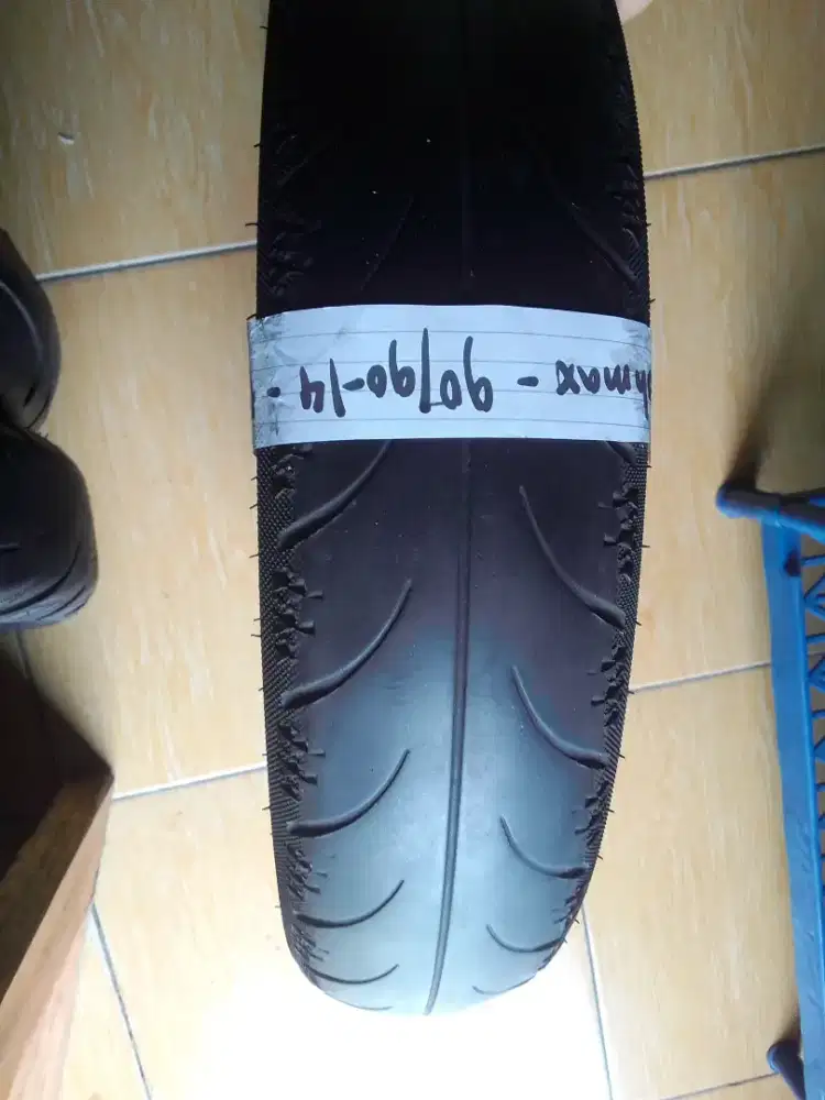 Ban seken non tubeless motor berhadiah ban dalam n pompa mini baru