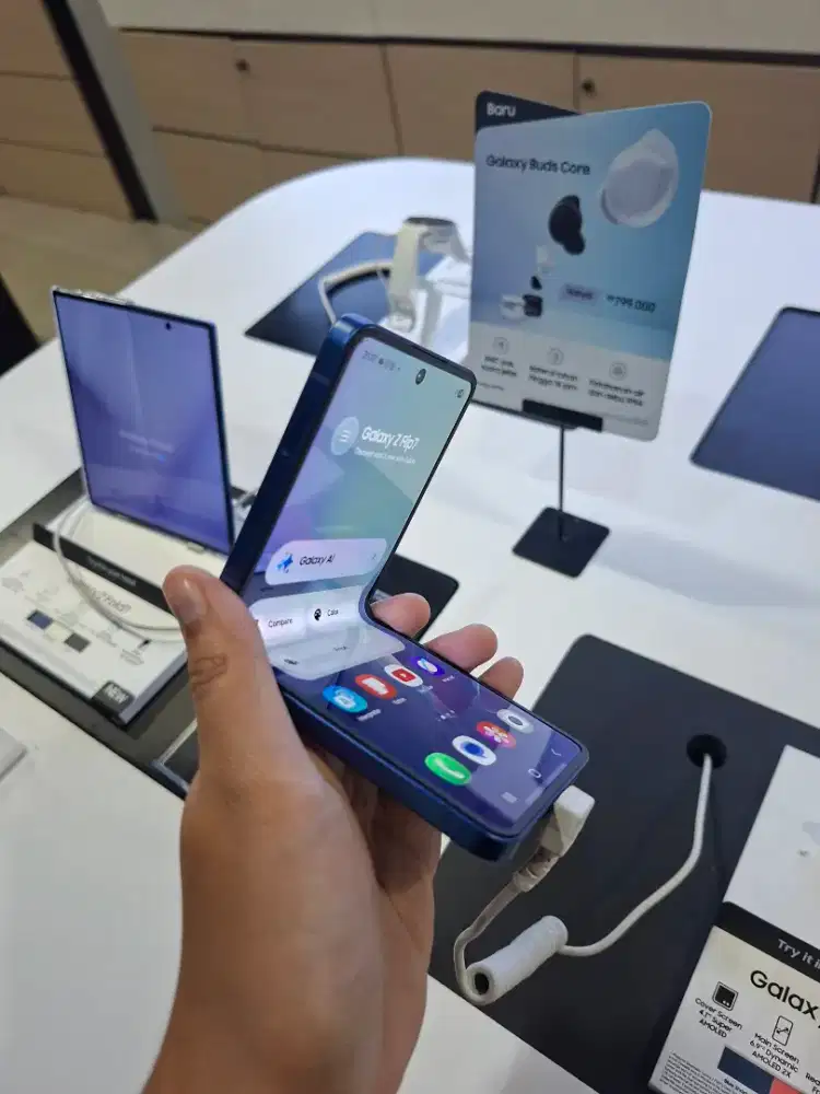 SAMSUNG GALAXY Z FLIP  7 12/512 HARGA PROMO