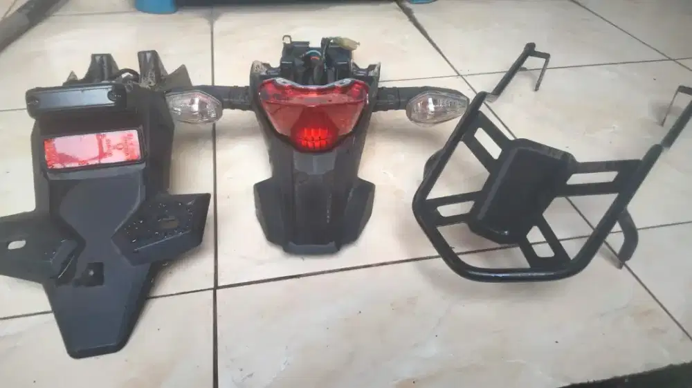 Spakbor & braket honda crf