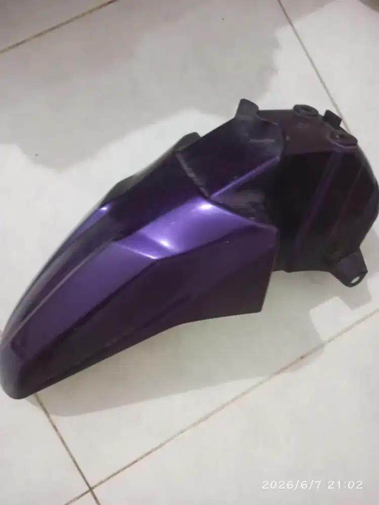 Spakbor depan Ori Yamaha Xeon Rc warna Ungu