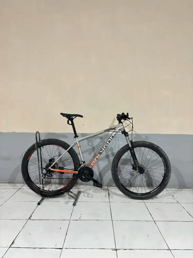 POLYGON PREMIER 4 TAHUN 2020