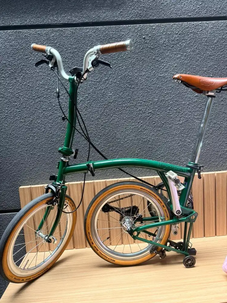 Brompton racing green modif hubsmith great condition